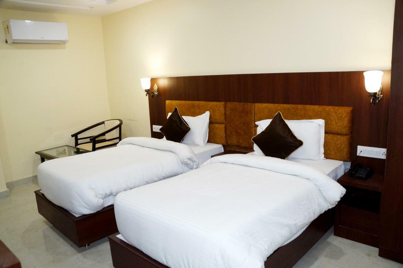 Executive Triple Room